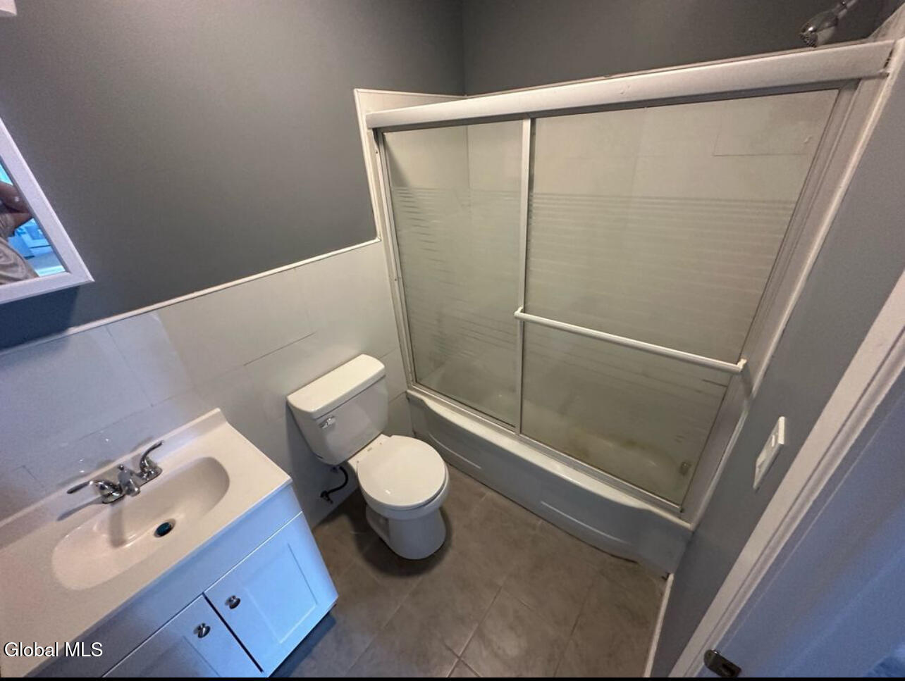 Schenectady, New York 12307, United States, ,Commercial,Active,207016