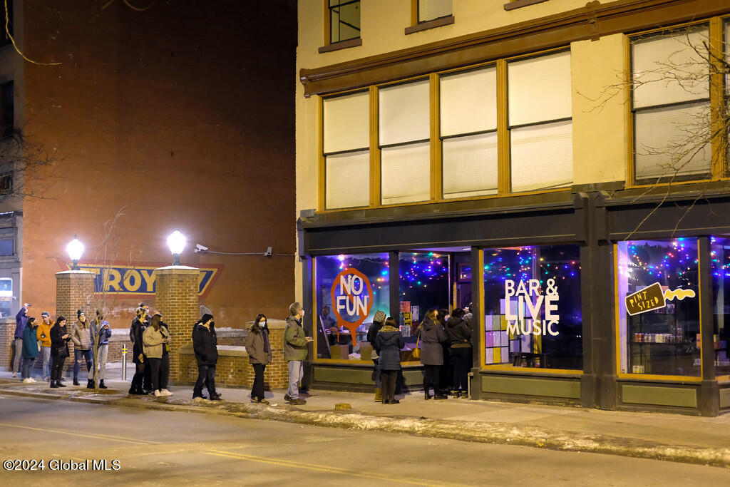 Troy, New York 12180, United States, ,Commercial,Pending,57406