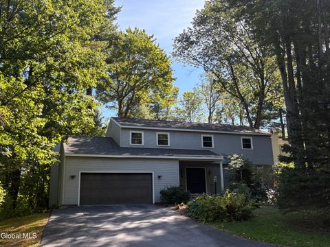 Photo of 15 Ashford Lane, Niskayuna, NY 12309 (MLS # 202526158) Photo of 15 Ashford Lane, Niskayuna, NY 12309 (MLS # 202526158)