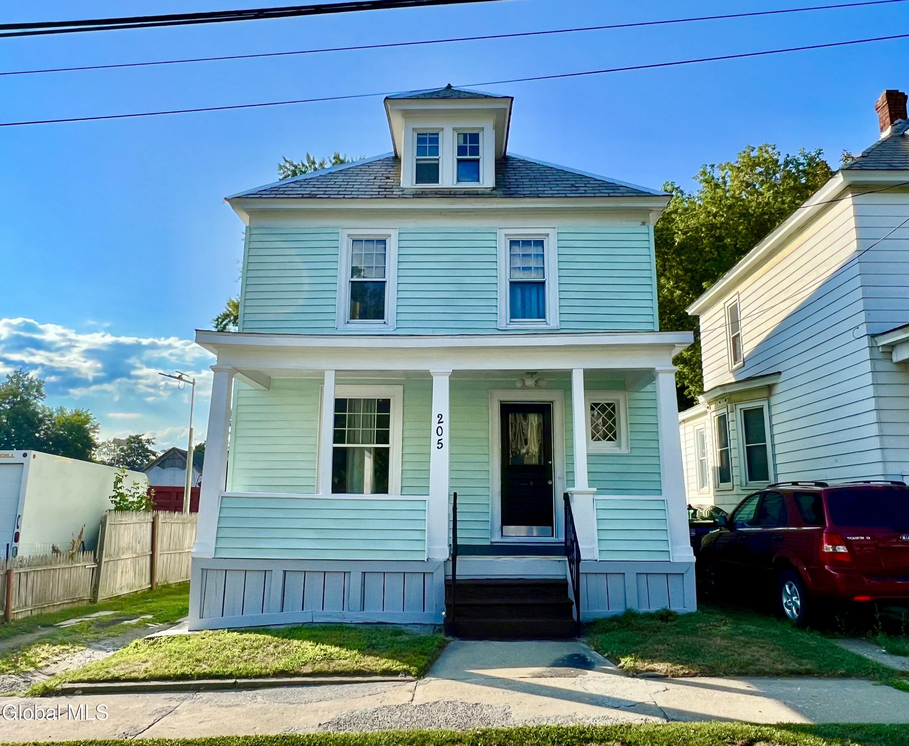 Schenectady, New York 12304, United States, 3 Bedrooms Bedrooms, ,1 BathroomBathrooms,Residential,Active,193206