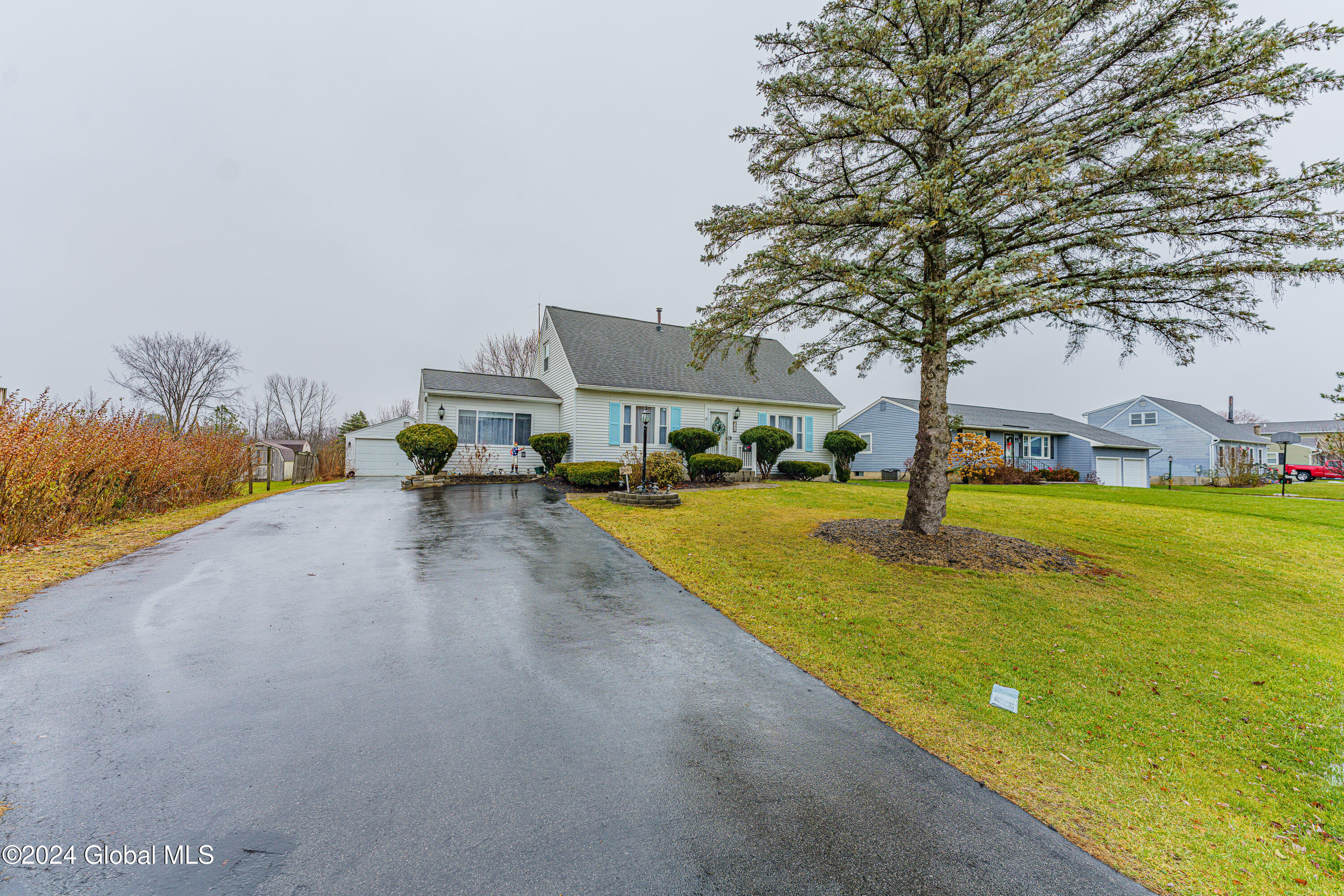 30 Timber Drive, Waterford, New York image 3