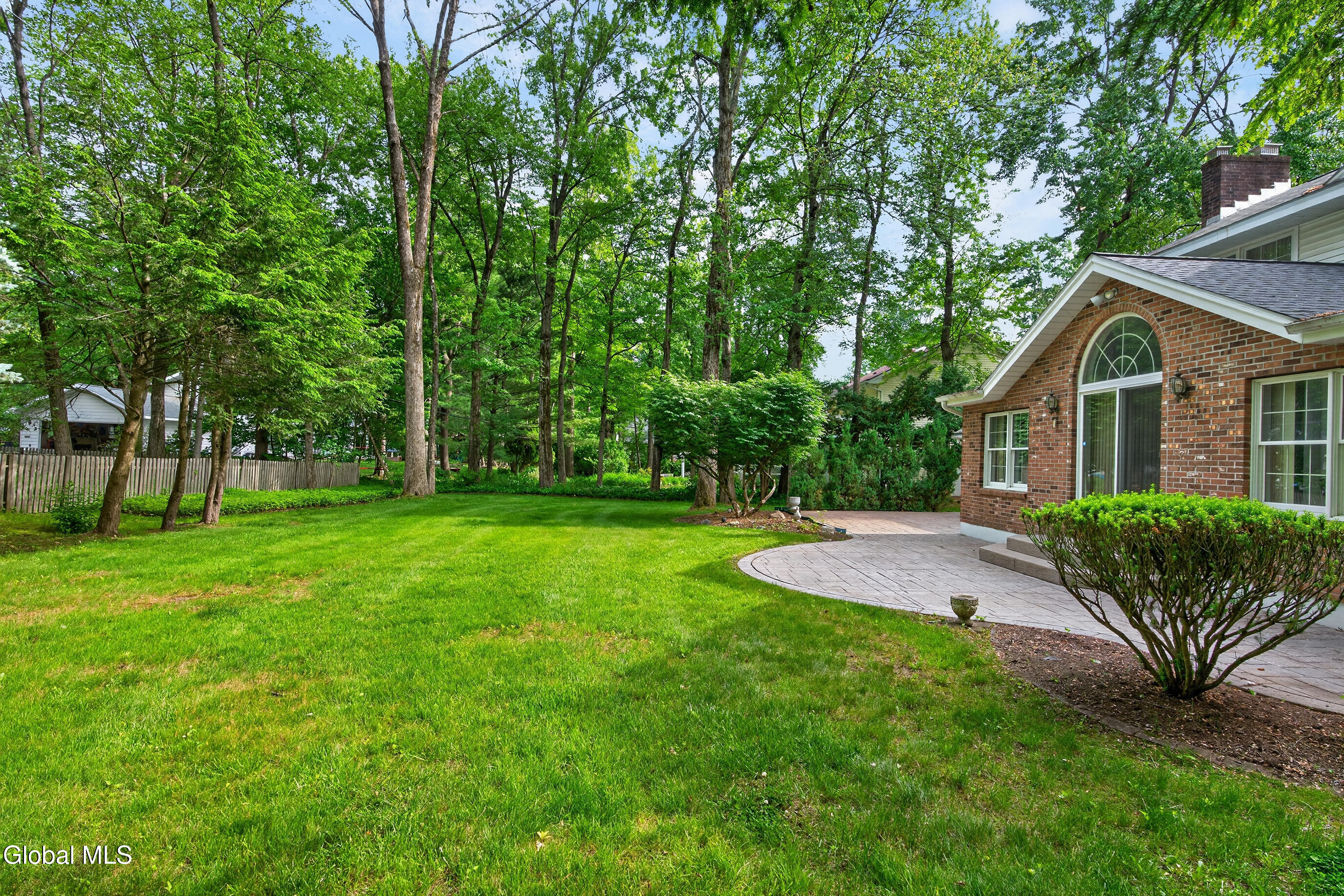 888 Meadow Lane