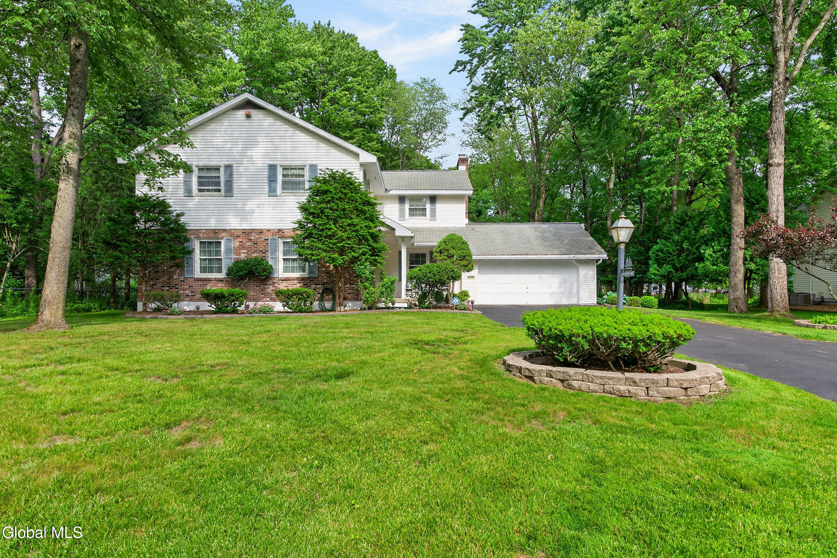 888 Meadow Lane