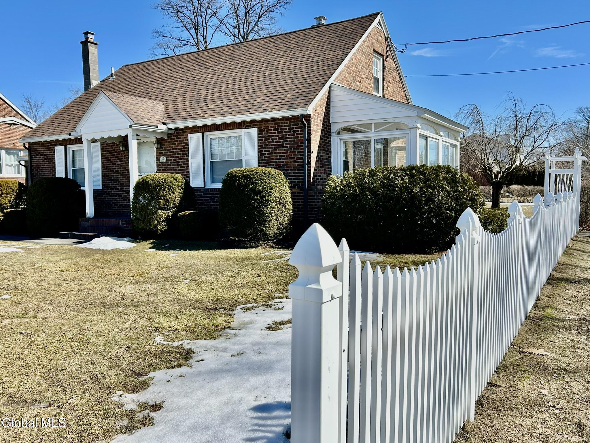 3142 Turnbull Street