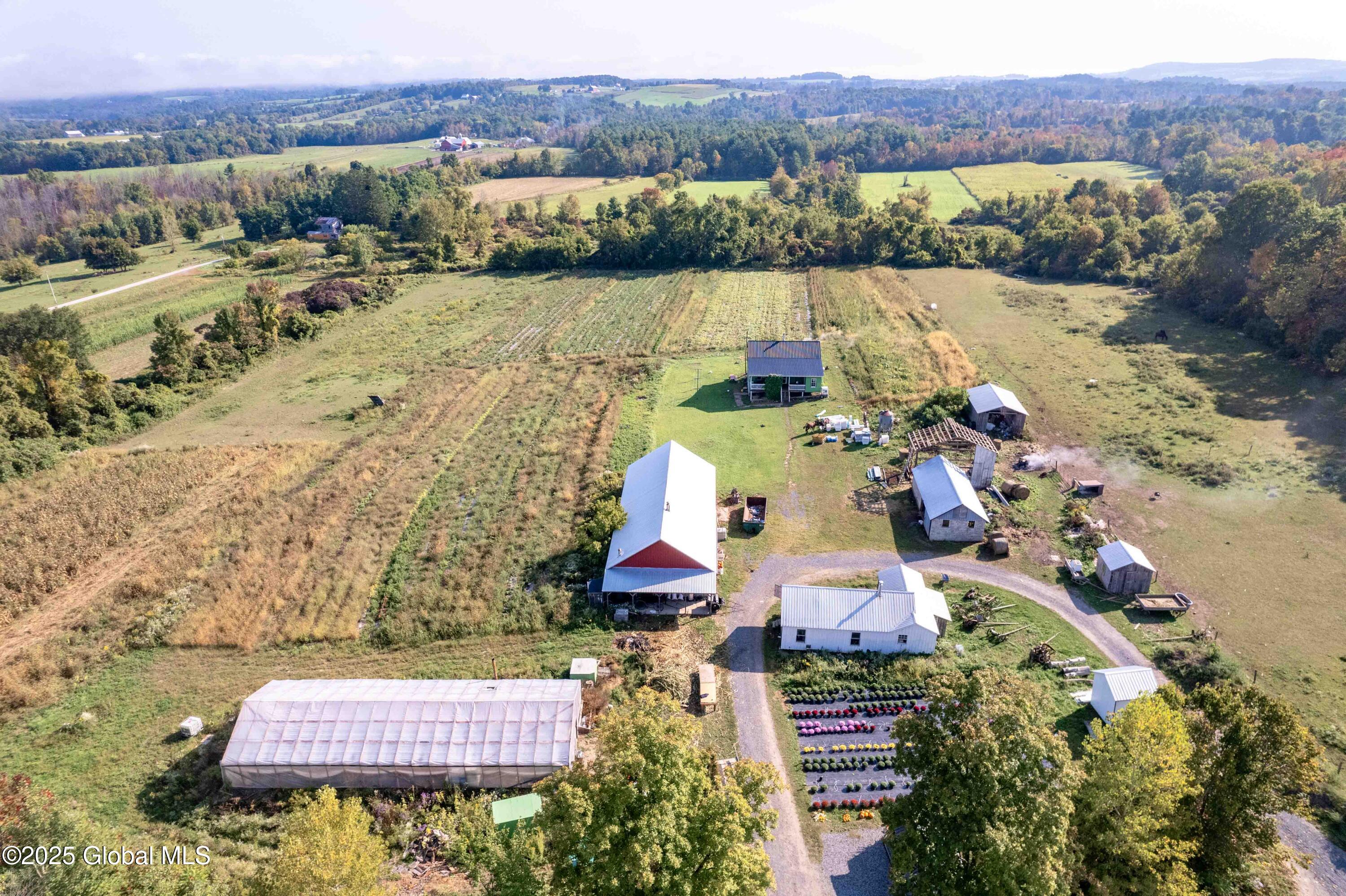329 Anderson Road, Sprakers, New York image 3