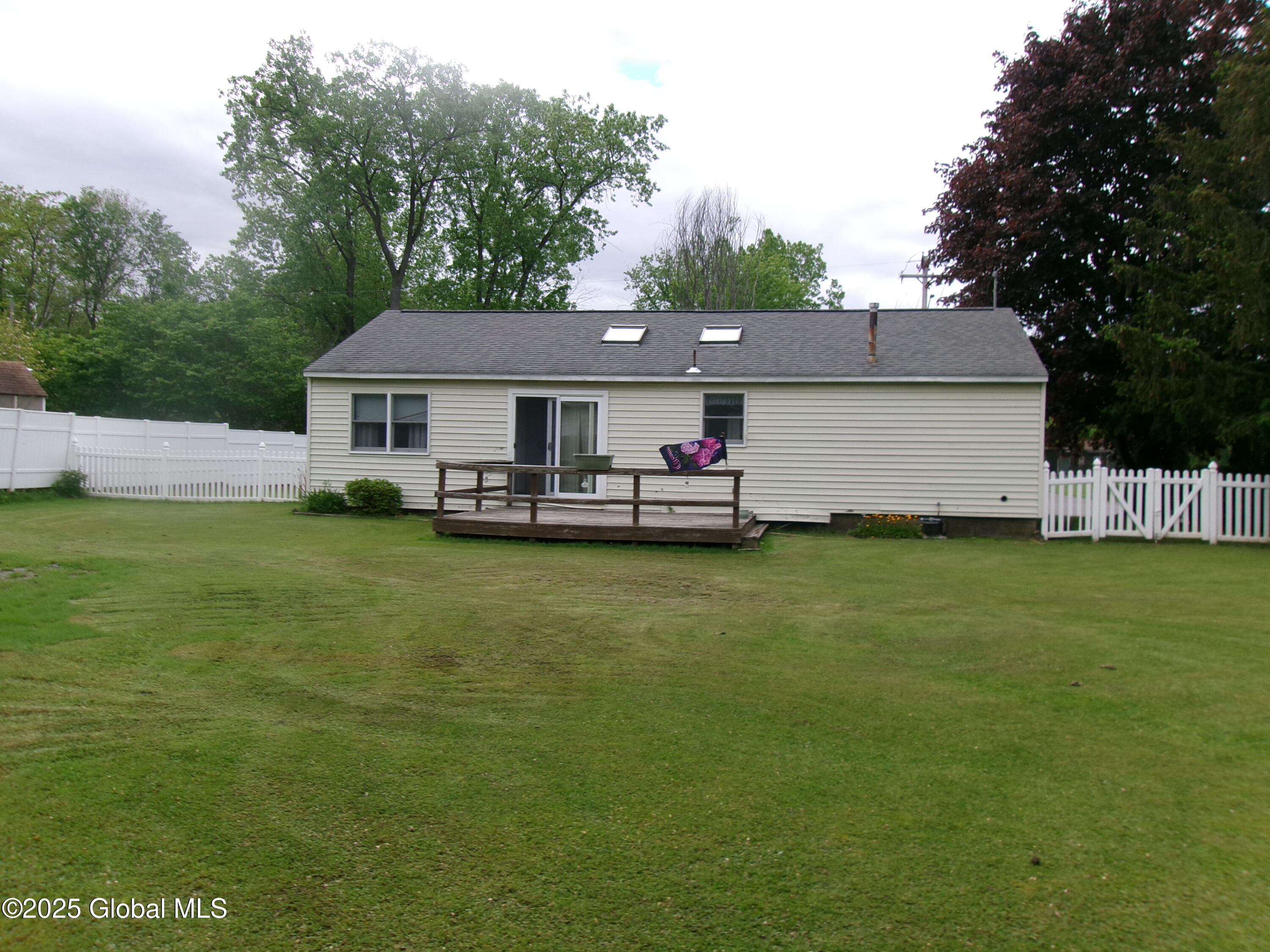 41 Amelia Drive, Schenectady, New York image 26