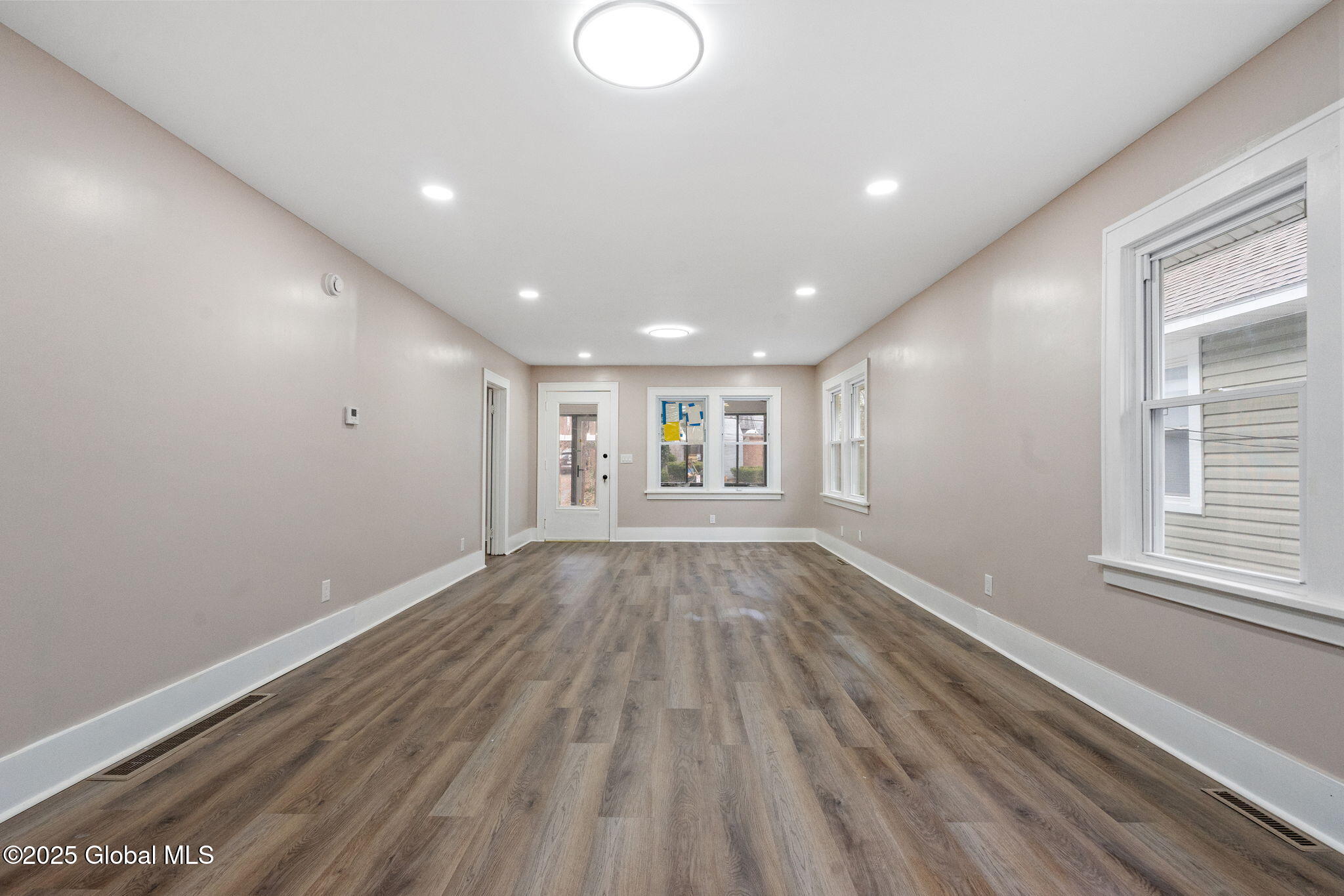 227 Robinson Street, Schenectady, New York image 15