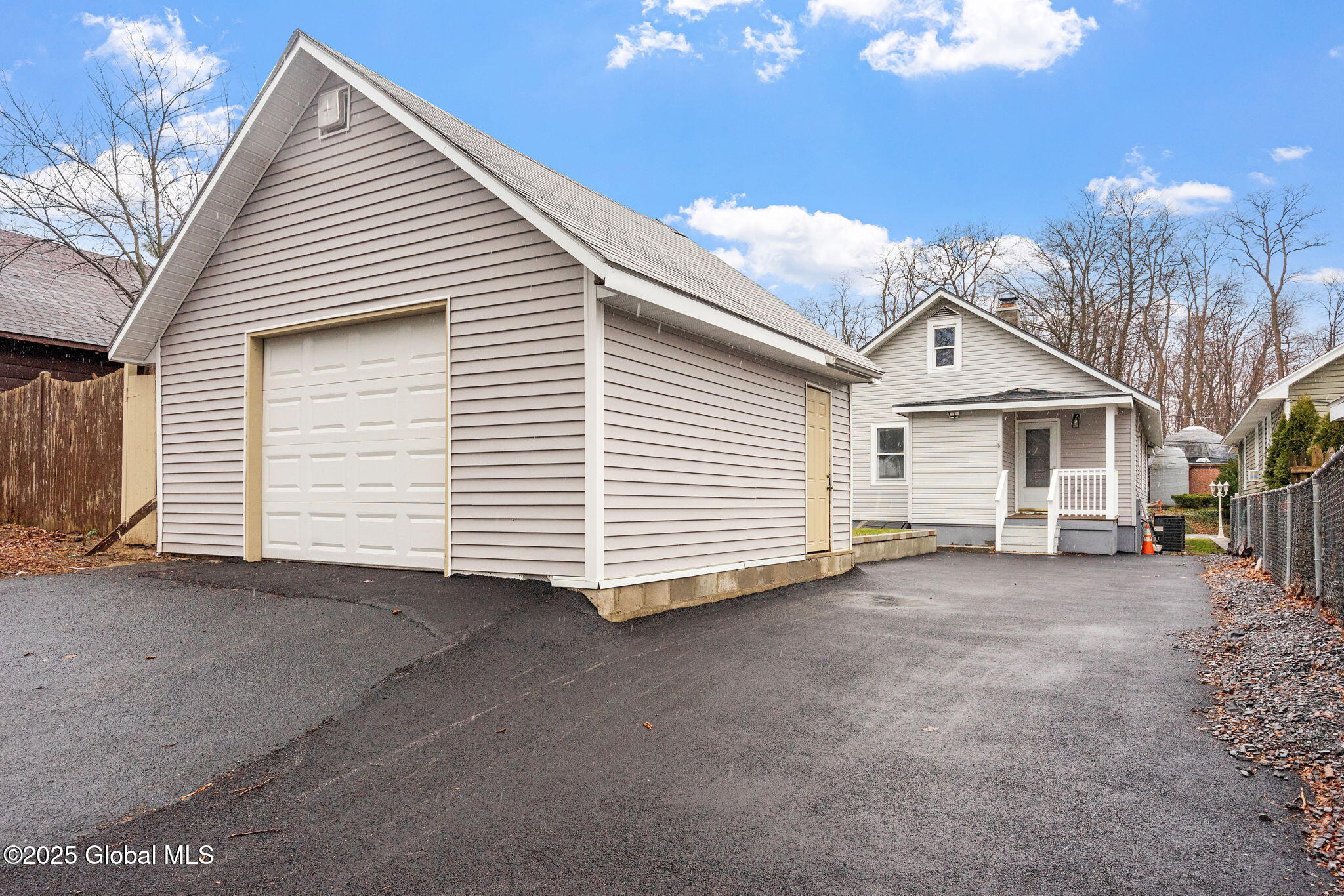 227 Robinson Street, Schenectady, New York image 4