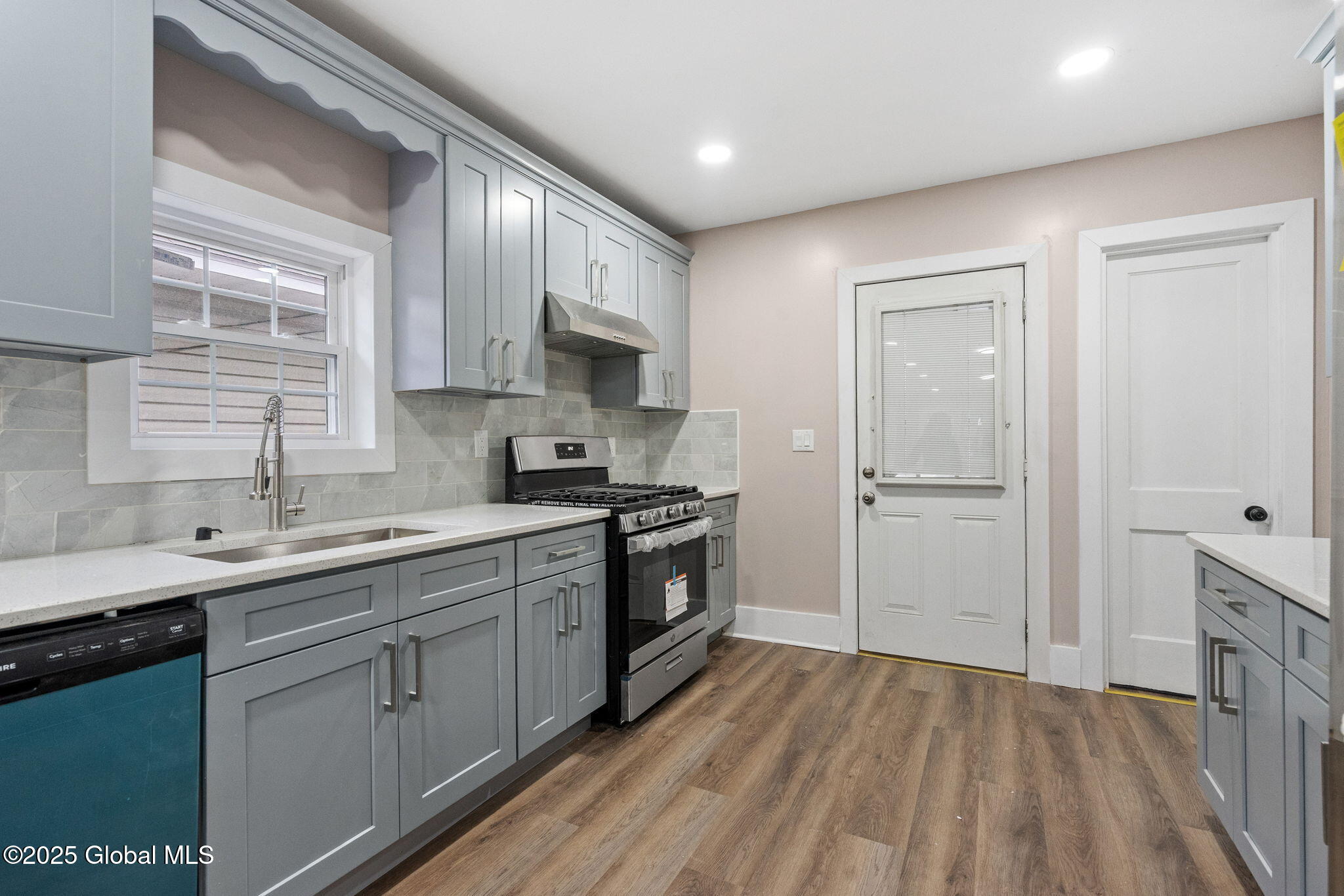 227 Robinson Street, Schenectady, New York image 9