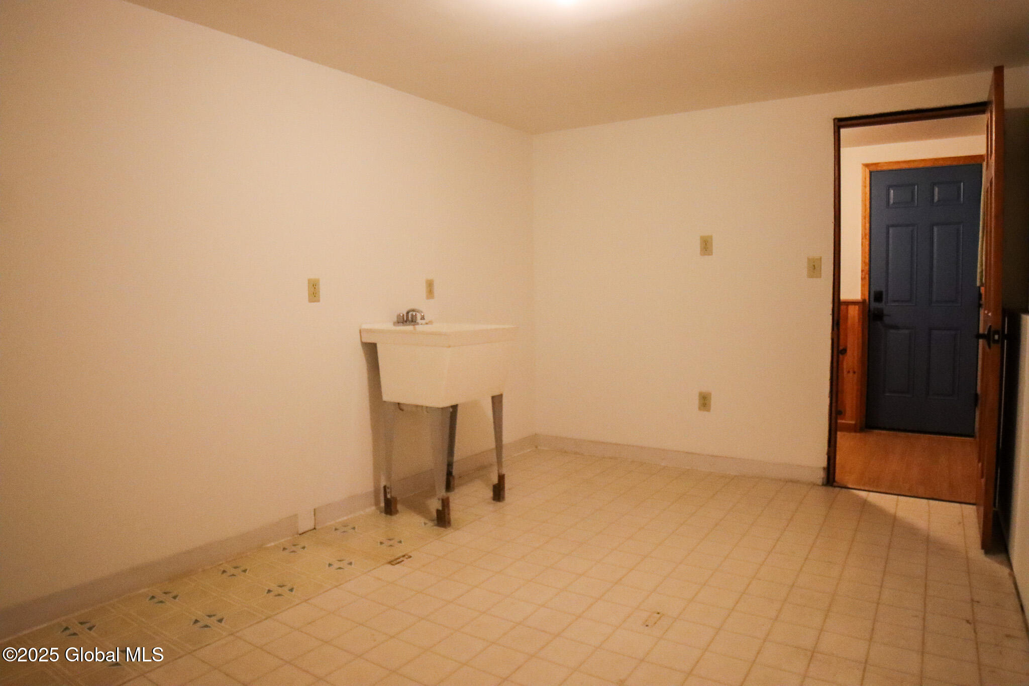 10 Casino Drive, Saratoga Springs, New York image 15