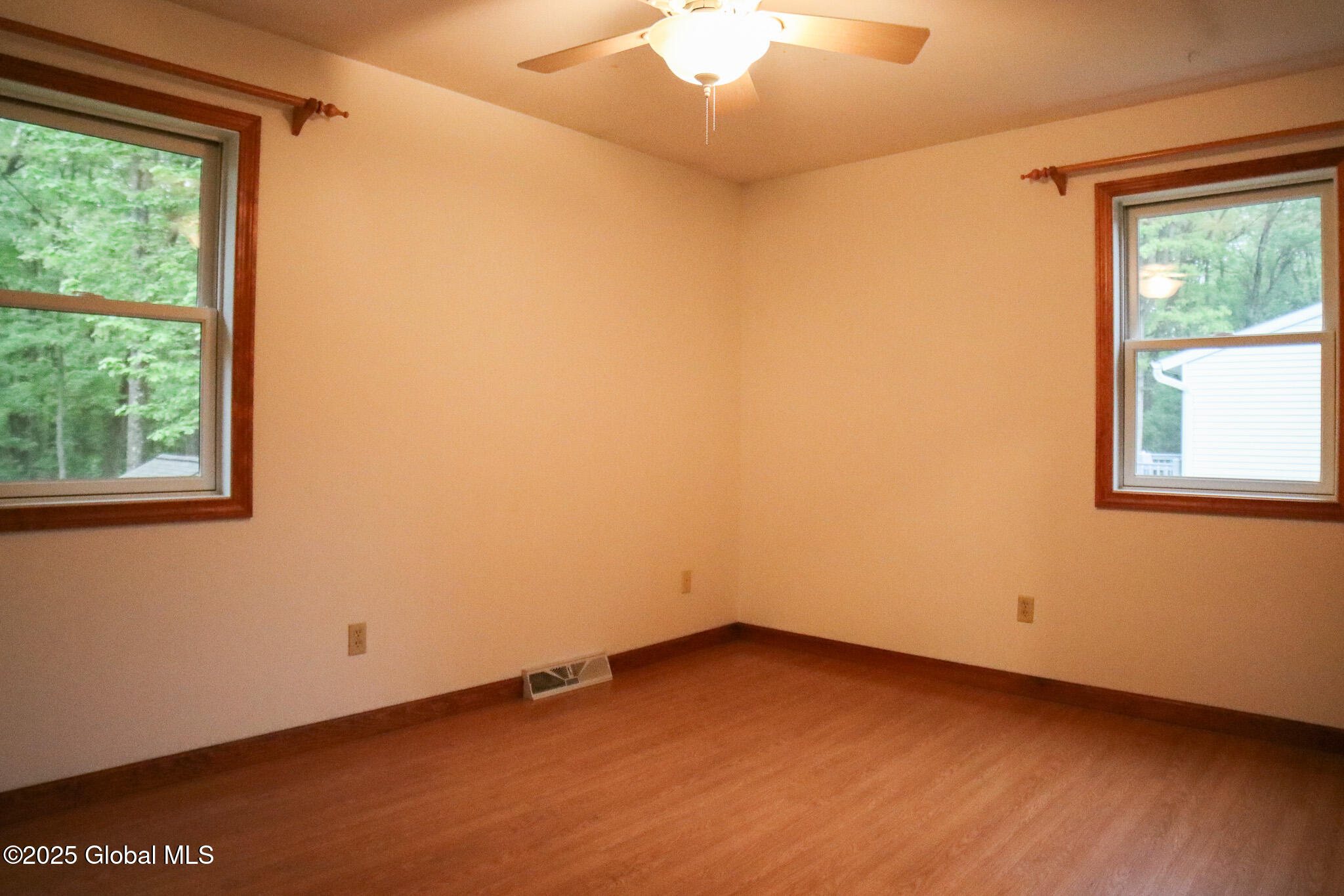 10 Casino Drive, Saratoga Springs, New York image 8