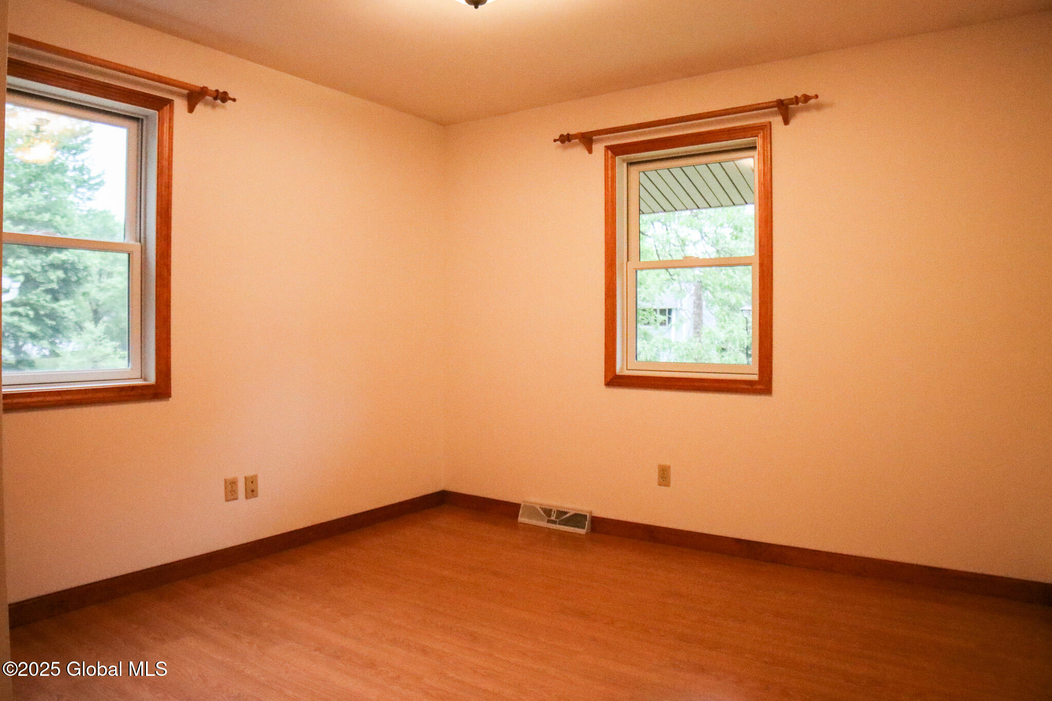 10 Casino Drive, Saratoga Springs, New York image 9