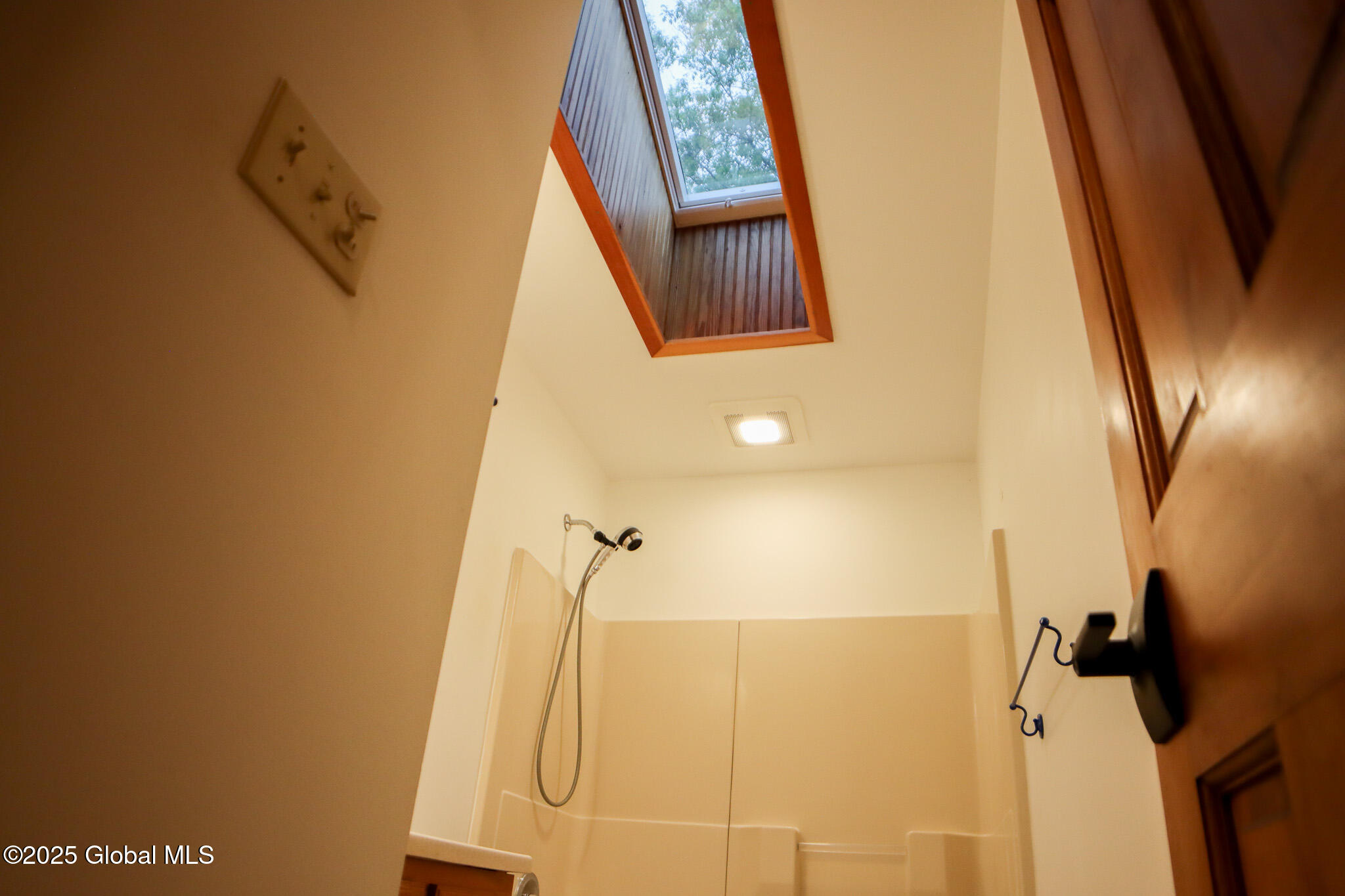 10 Casino Drive, Saratoga Springs, New York image 11