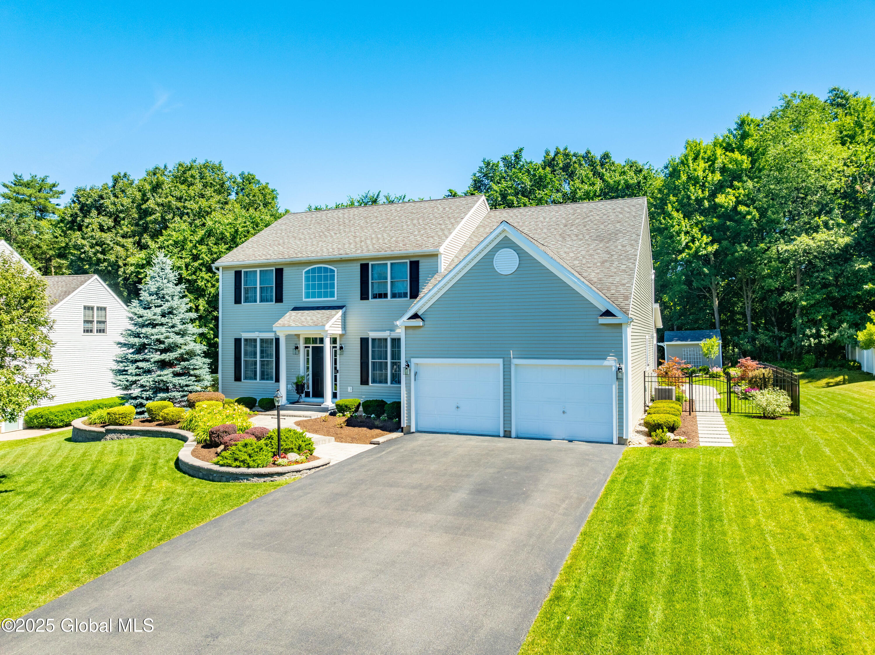 44 Shinnecock Hills Drive, Albany, New York image 2
