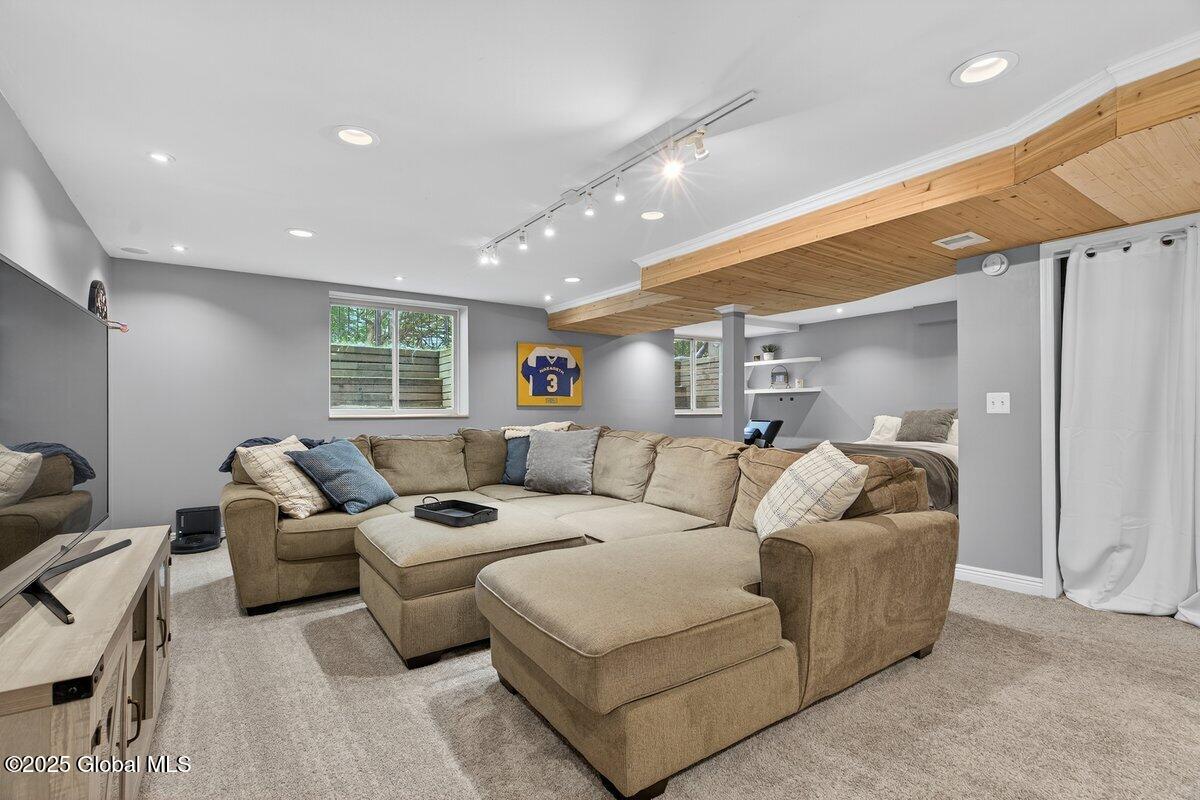 35 Sherwood Trail, Saratoga Springs, New York image 36