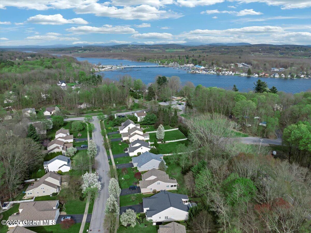 14 Sundance Drive, Saratoga Springs, New York image 5
