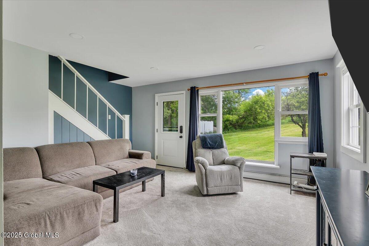 16 Newcombs Lane, Melrose, New York image 8