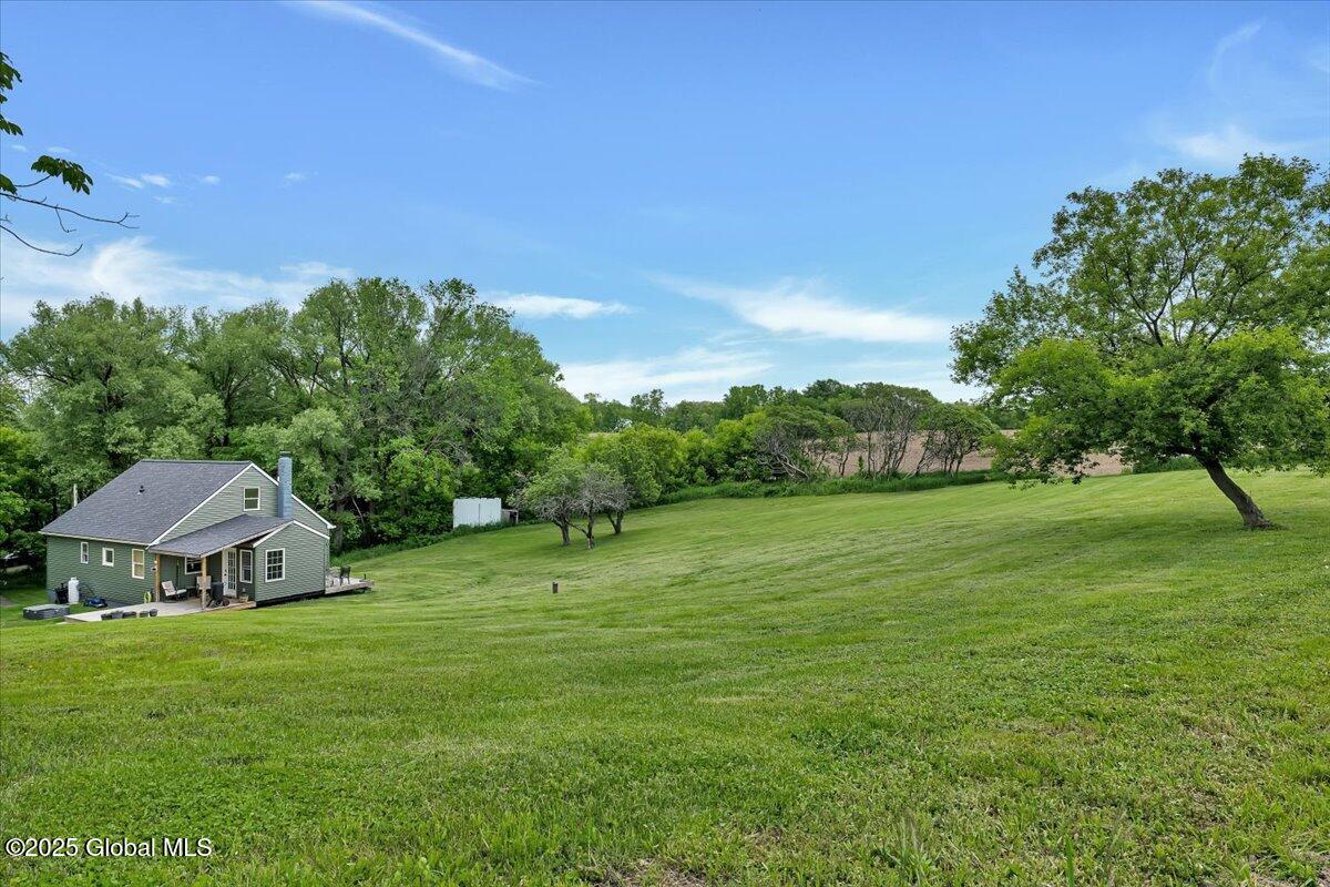 16 Newcombs Lane, Melrose, New York image 31