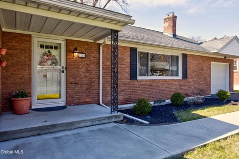 Homes For Sale - 1265 Lexington Avenue<br/> Schenectady County, Schenectady, NY 12309