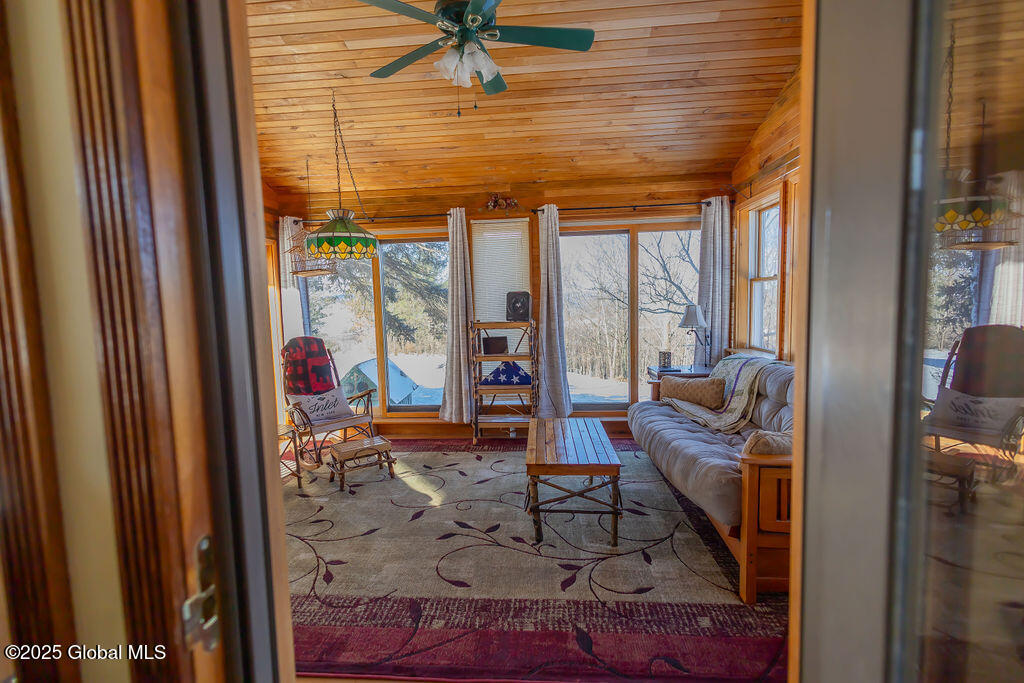 140 Aspen Way, Warnerville, New York image 32