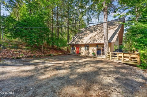 Photo of 55 Lakeview Drive, Adirondack, NY 12808 (MLS # 202617045)