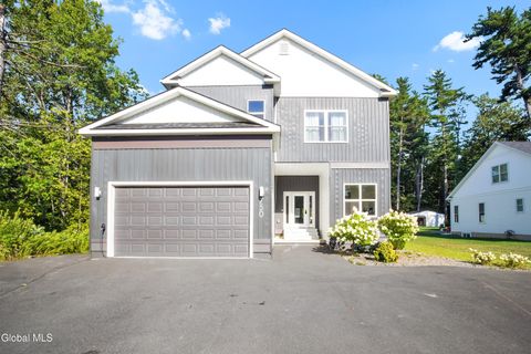 Photo of 929 Pearse Road, Niskayuna, NY 12309 (MLS # 202615414)