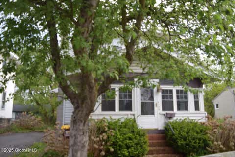 Photo for 125 Hampton Avenue