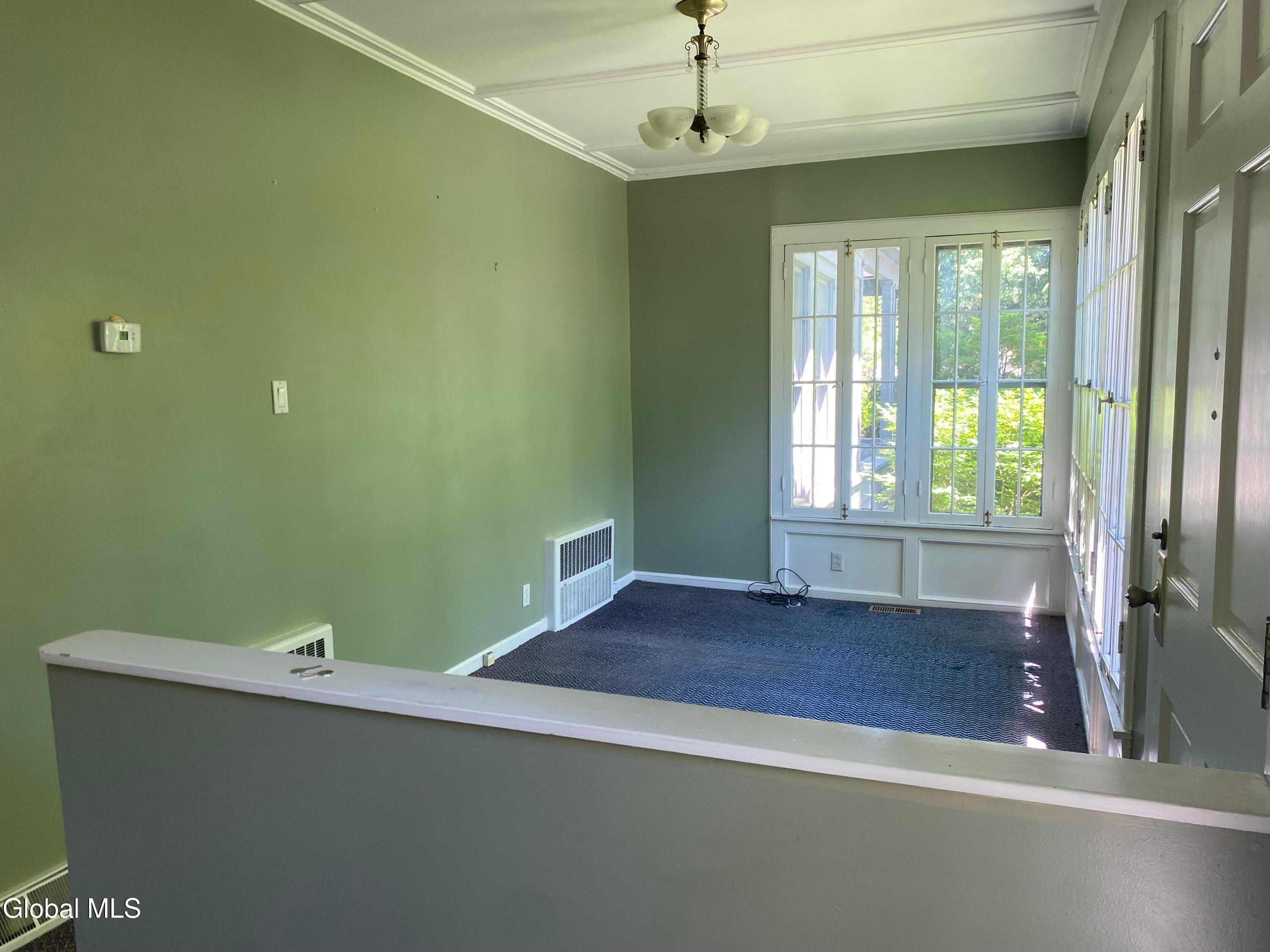 470 Glen Street 2