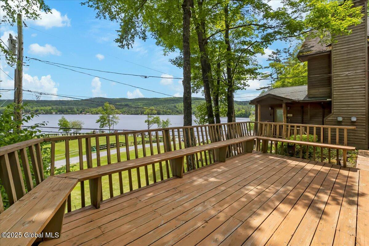 9 Chippewa Loop, Brant Lake, New York image 3