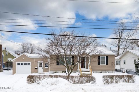 Photo of 43 Sherwood Avenue, Rensselaer, NY 12144 (MLS # 202612368)