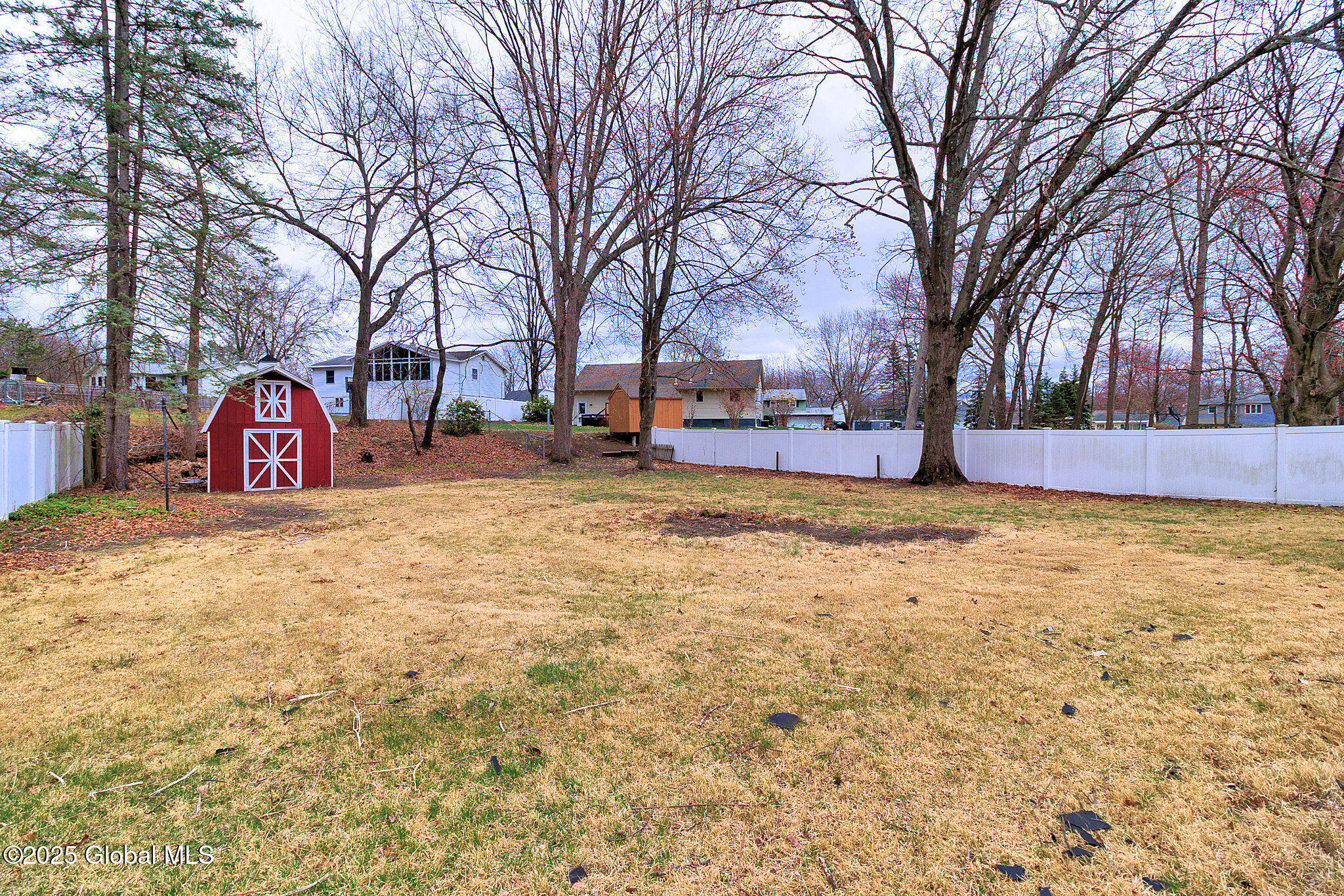 7 Dauphin Drive, Albany, New York image 32