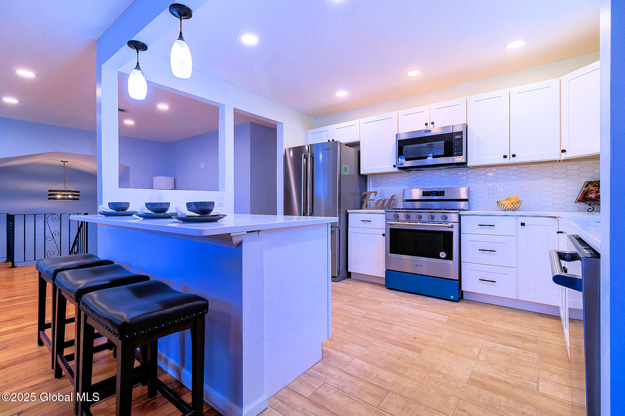 7 Dauphin Drive, Albany, New York image 3