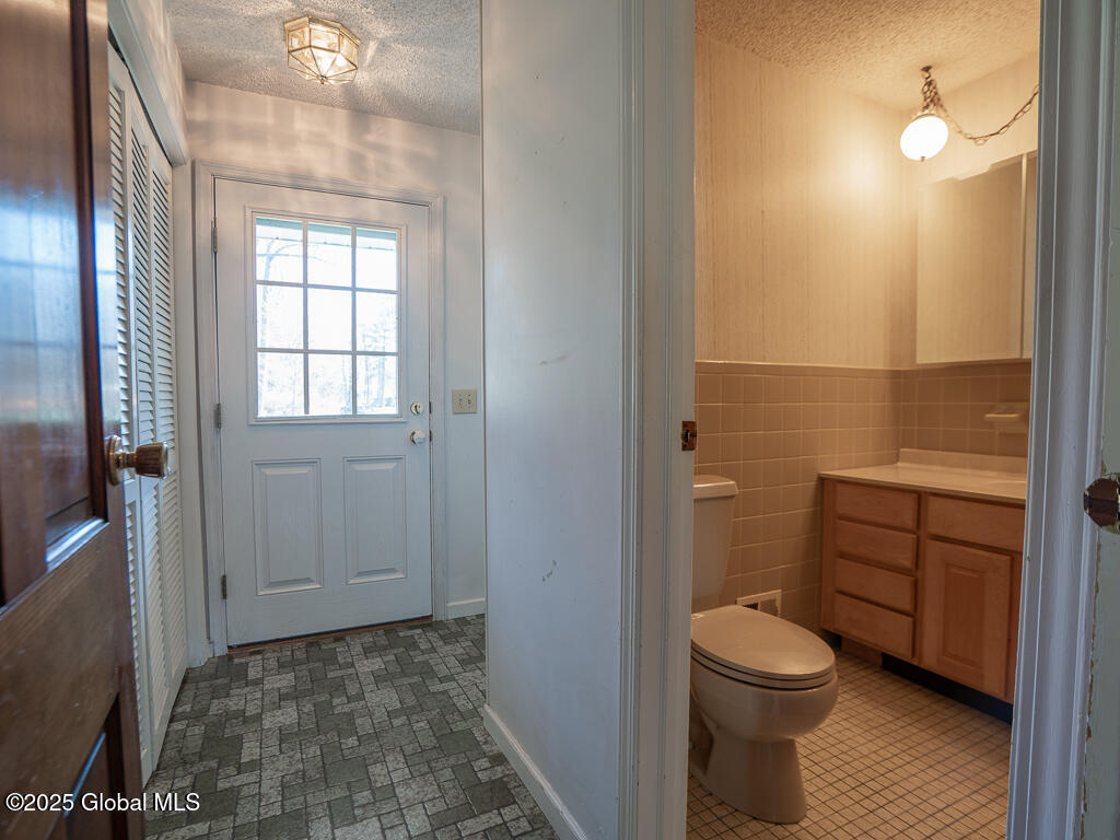 58 Fredericks Road, Glenville, New York image 9