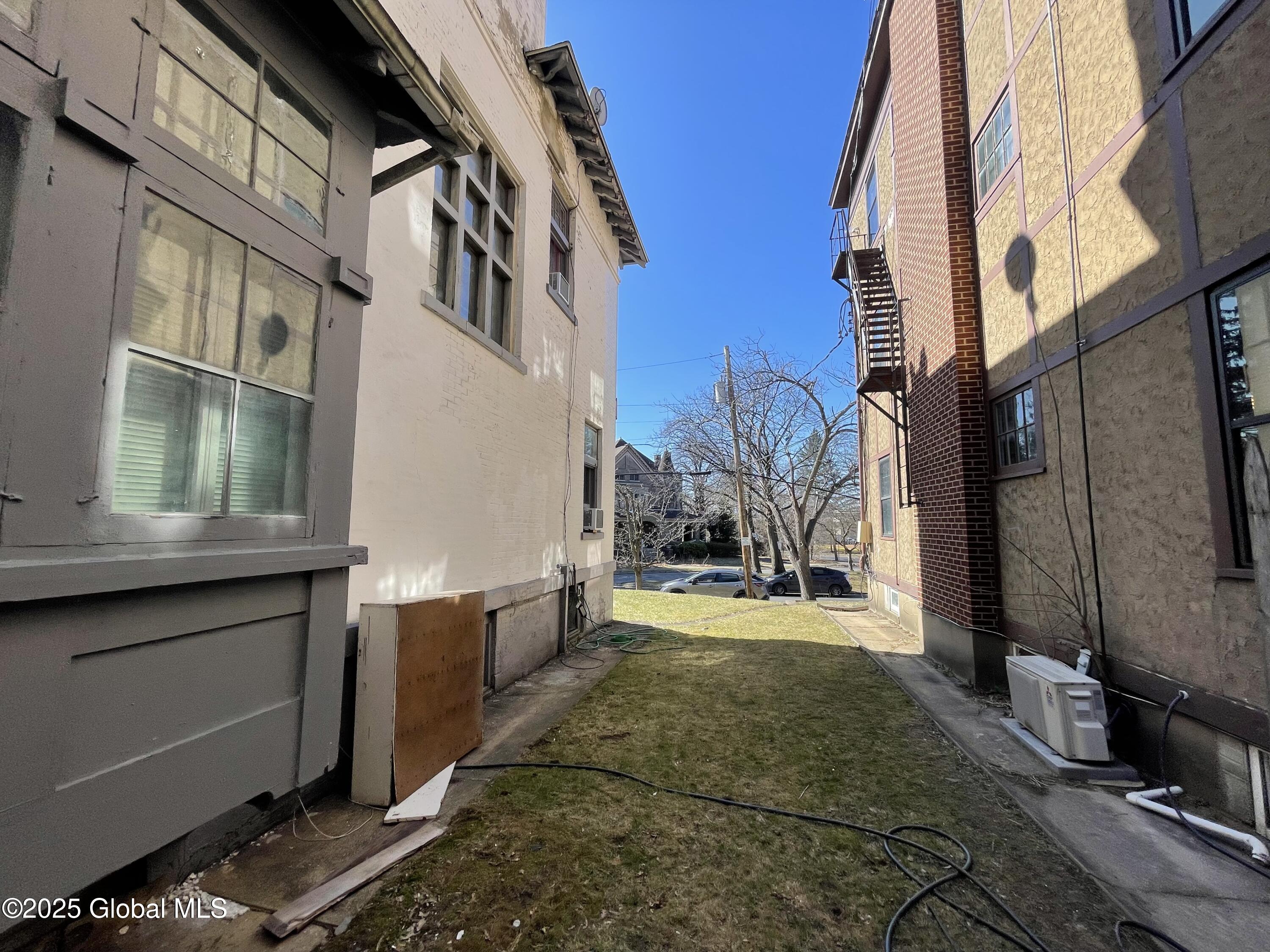 1080 University Place, Schenectady, New York image 12