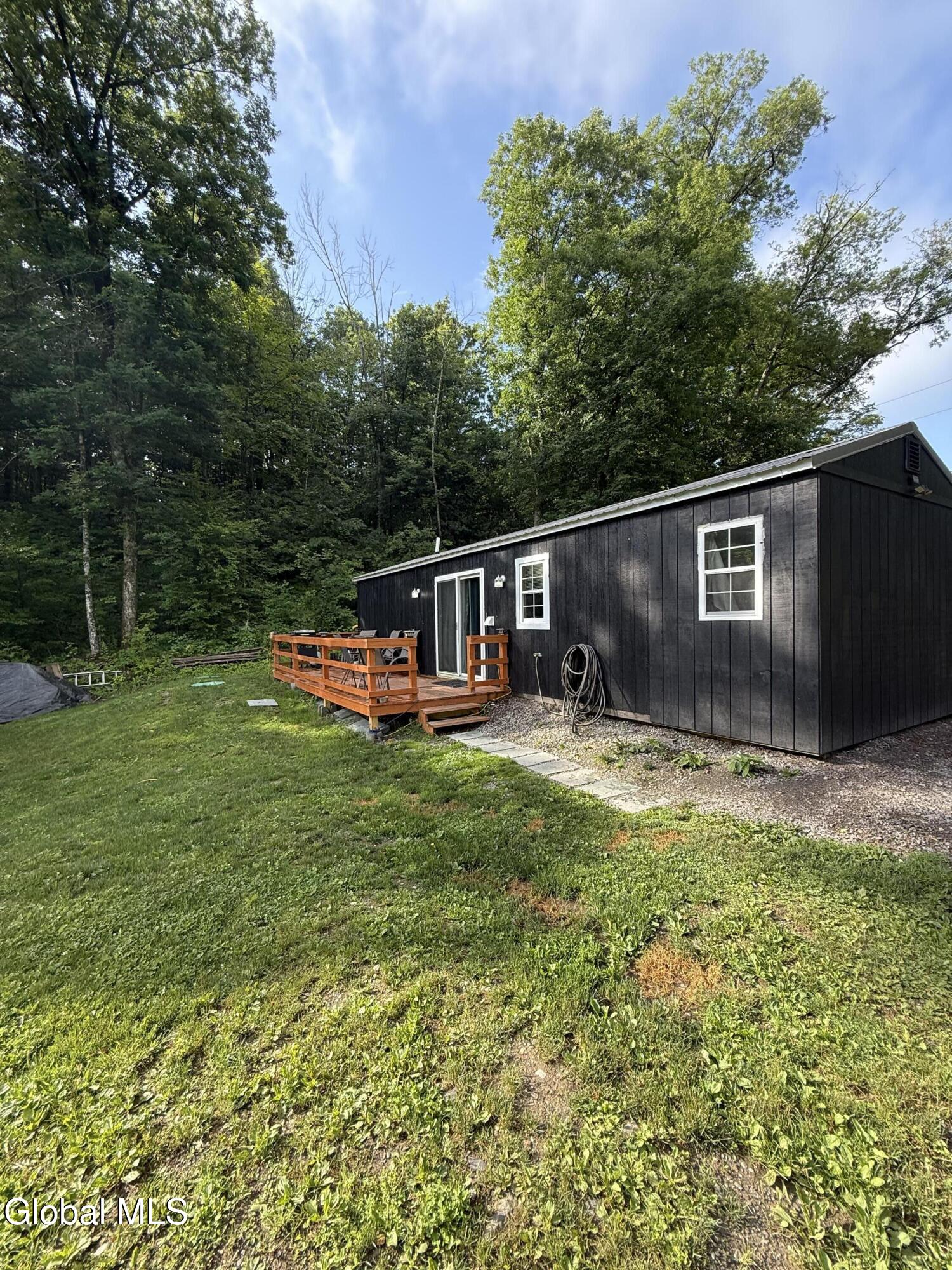 416 Upper Turnpike Road
