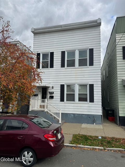 Photo of 1620 6th Avenue #2, Watervliet, NY 12189 (MLS # 202528490) Photo of 1620 6th Avenue #2, Watervliet, NY 12189 (MLS # 202528490)