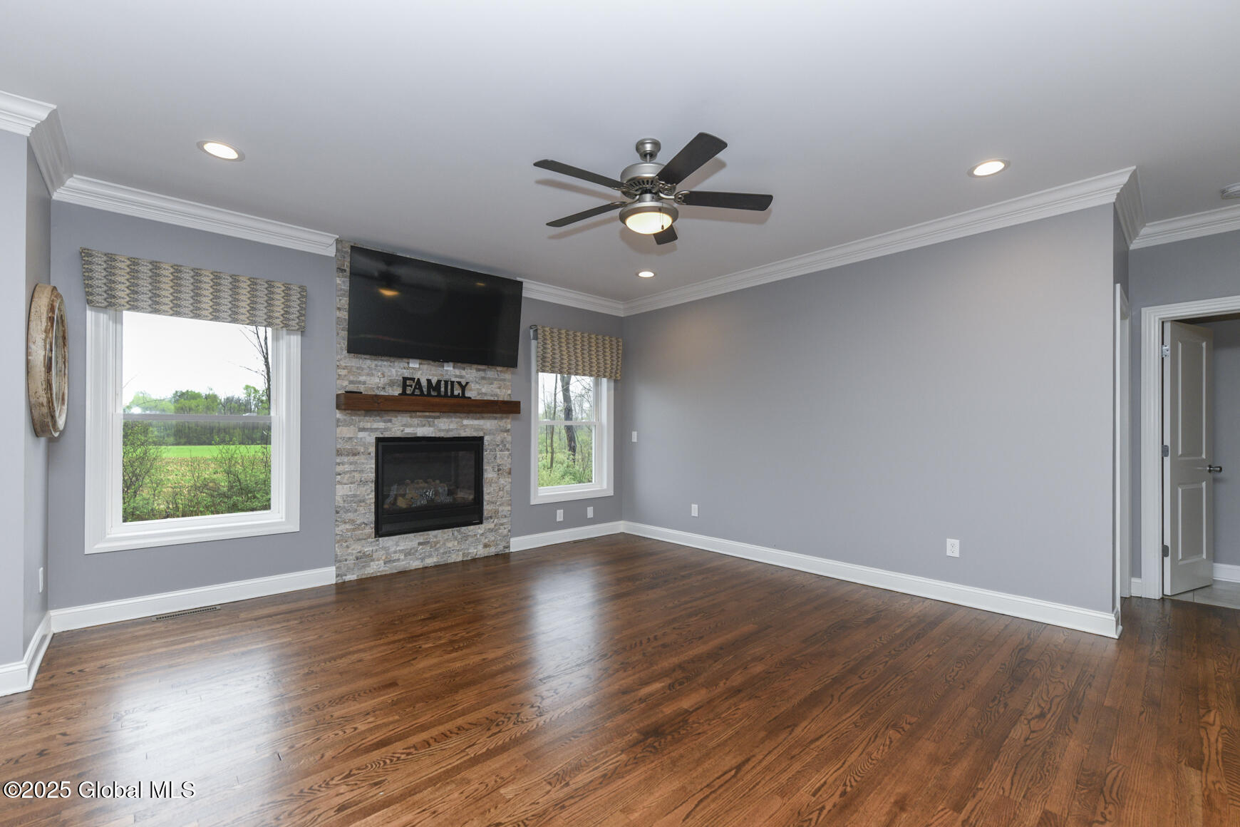 31 Stablegate Drive, Ballston Lake, New York image 16