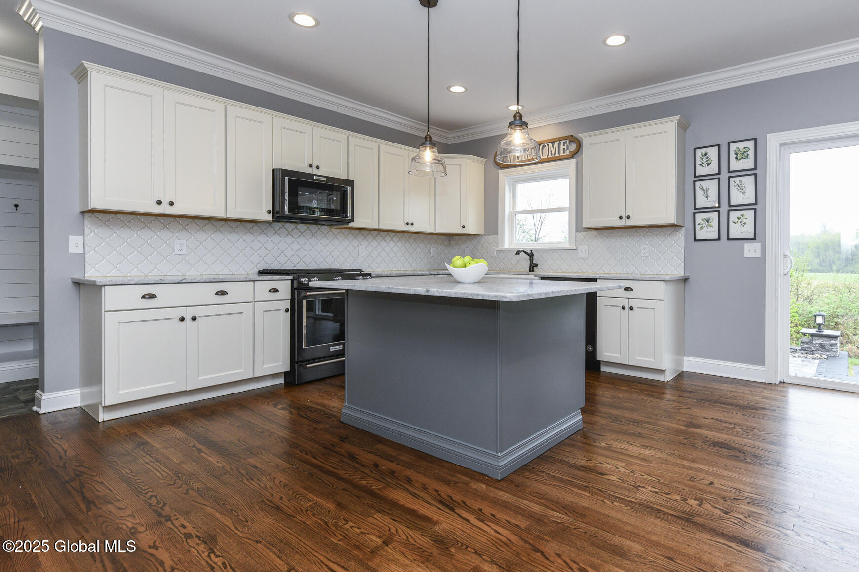 31 Stablegate Drive, Ballston Lake, New York image 25