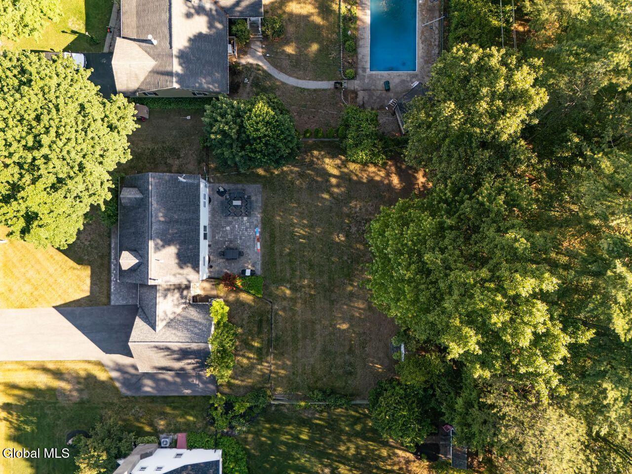 24 Westland Avenue