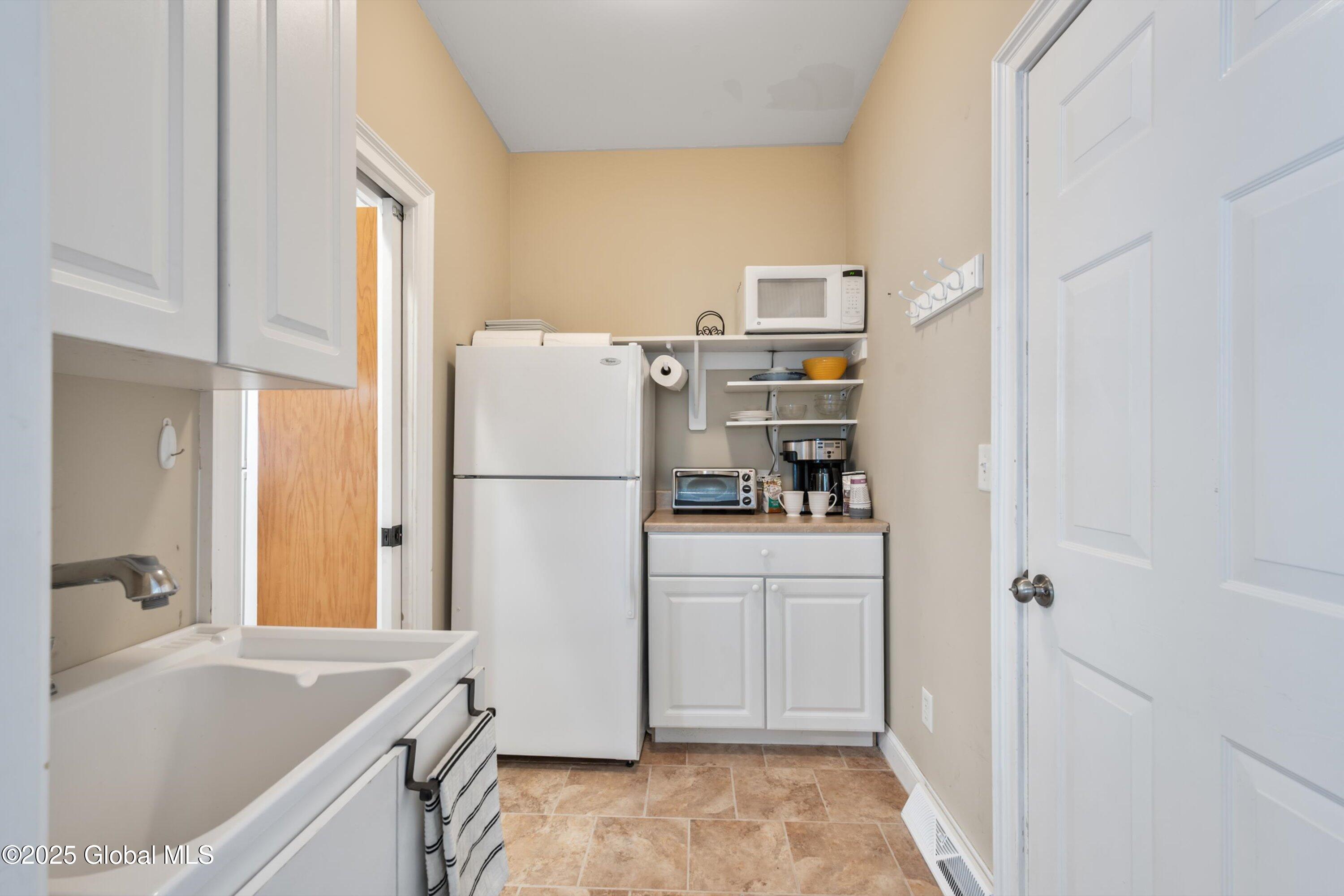 13 Horseshoe Drive, Saratoga Springs, New York image 24