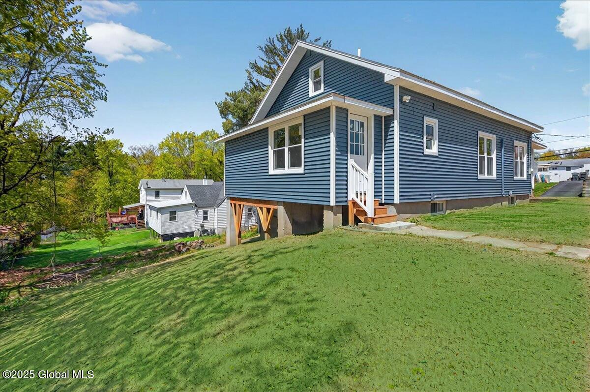 16 Cleminshaw Avenue, Troy, New York image 7