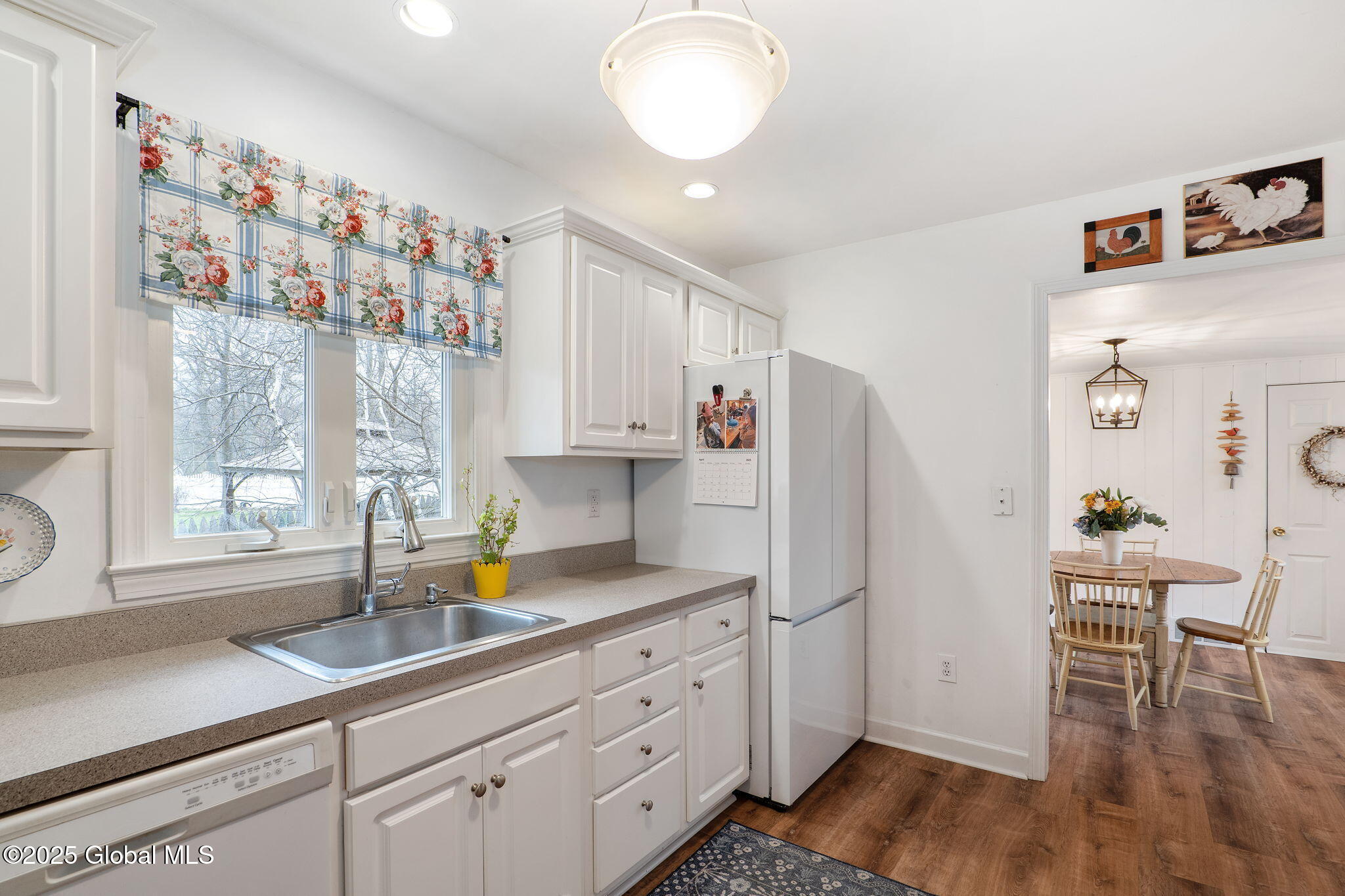 8 Elizabeth Street, Latham, New York image 11