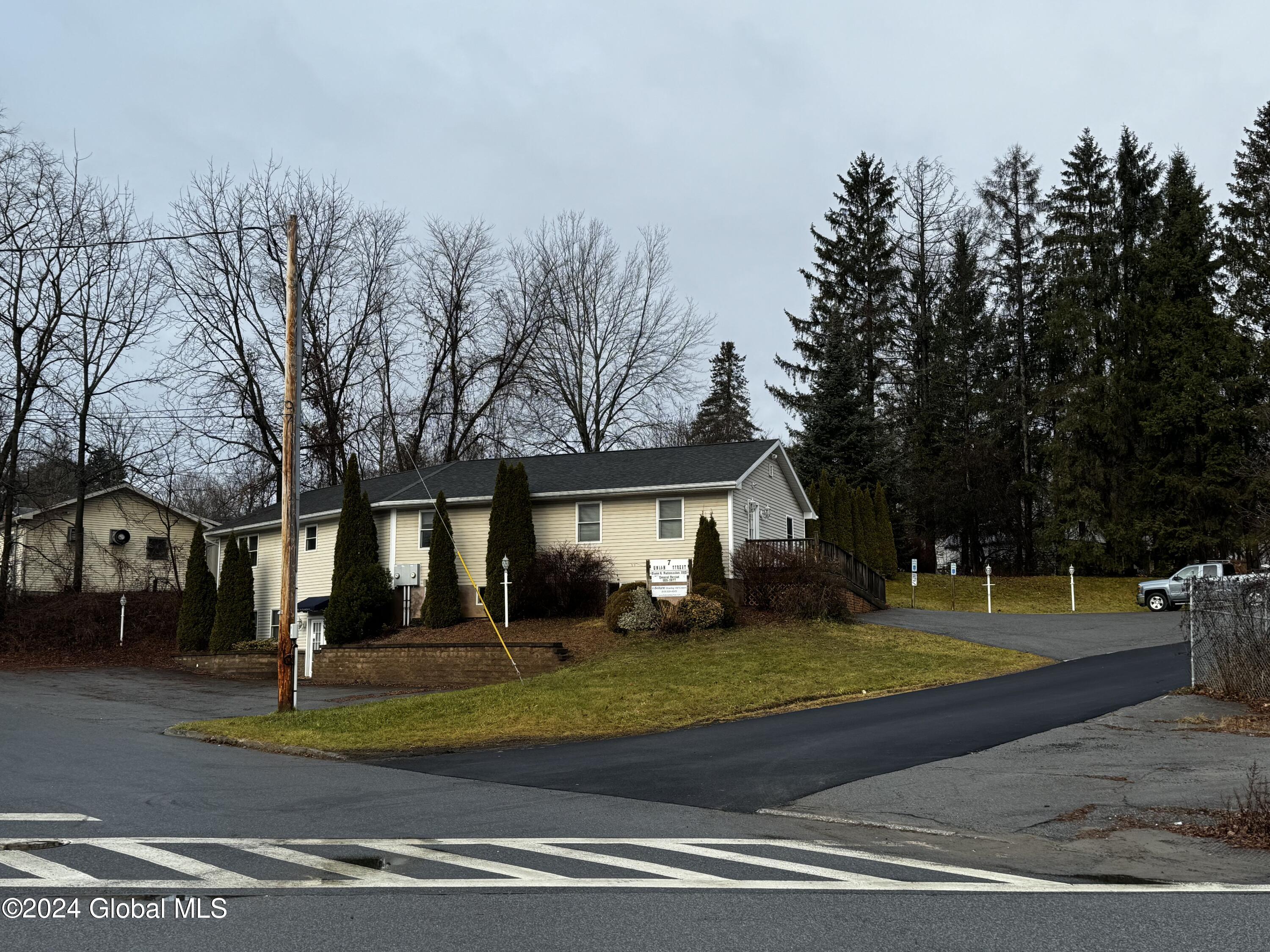 Ballston Spa, New York 12020, United States, ,Commercial,Pending,67527