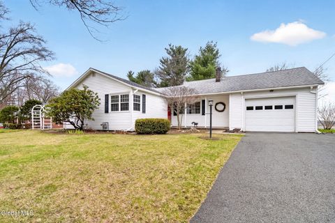 Photo of 1041 Niskayuna Road, Niskayuna, NY 12309 (MLS # 202615151)