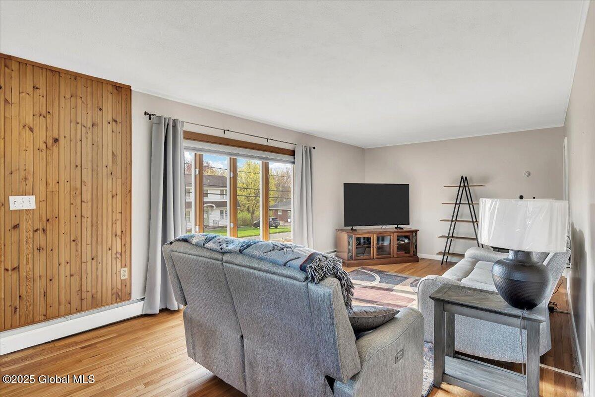 161 N Lake Avenue, Troy, New York image 5