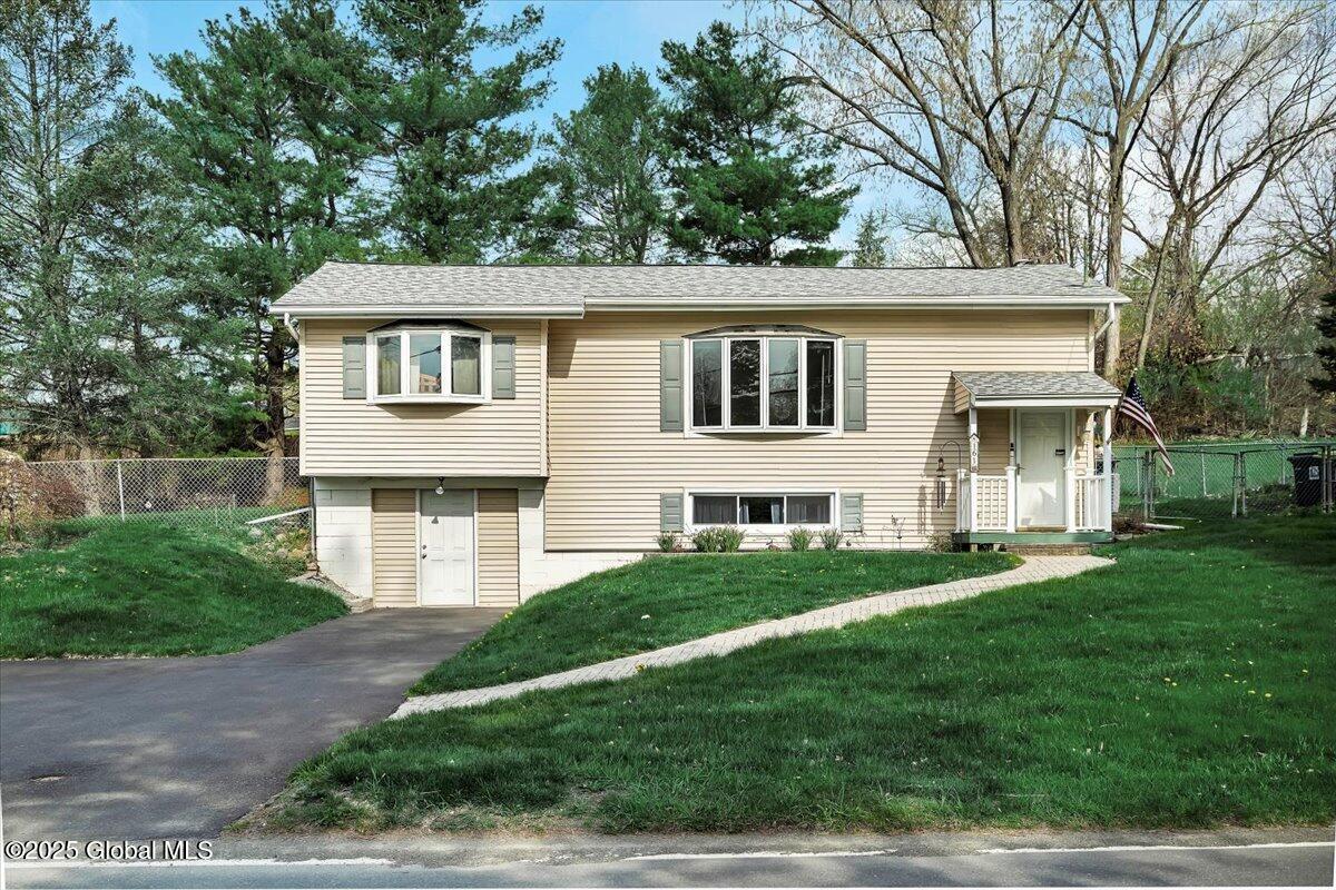 161 N Lake Avenue, Troy, New York image 1