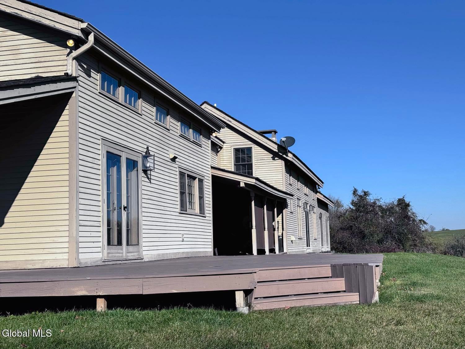 118 Middle Road