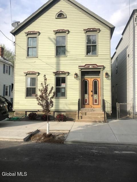 Photo of 122 N Ferry Street #2, Schenectady, NY 12305 (MLS # 202524948)