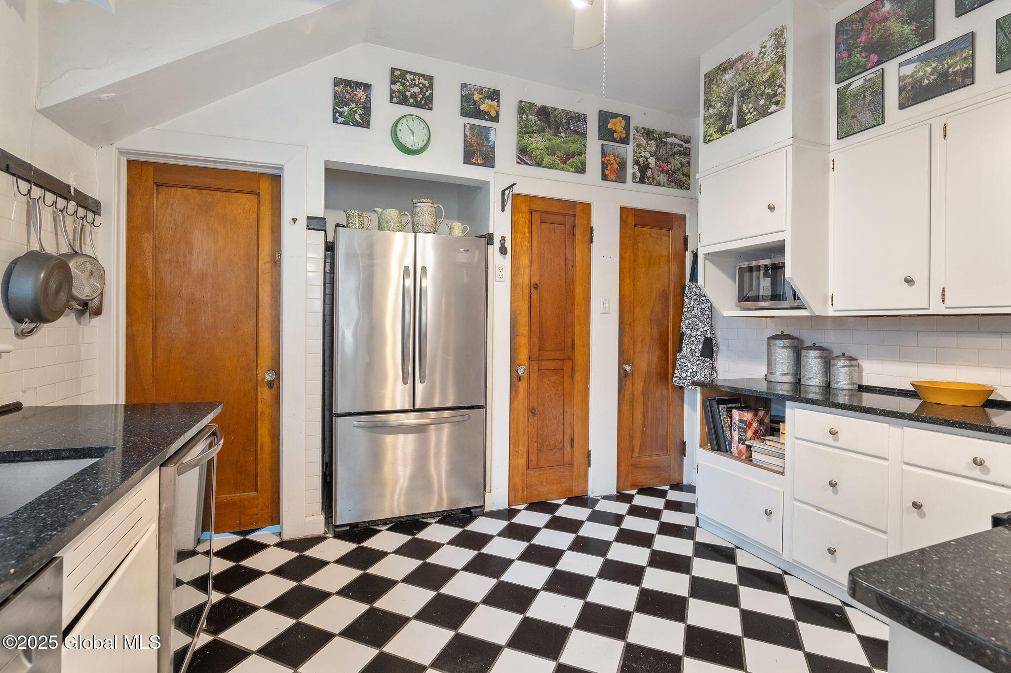 109 S Lake Avenue, Albany, New York image 20