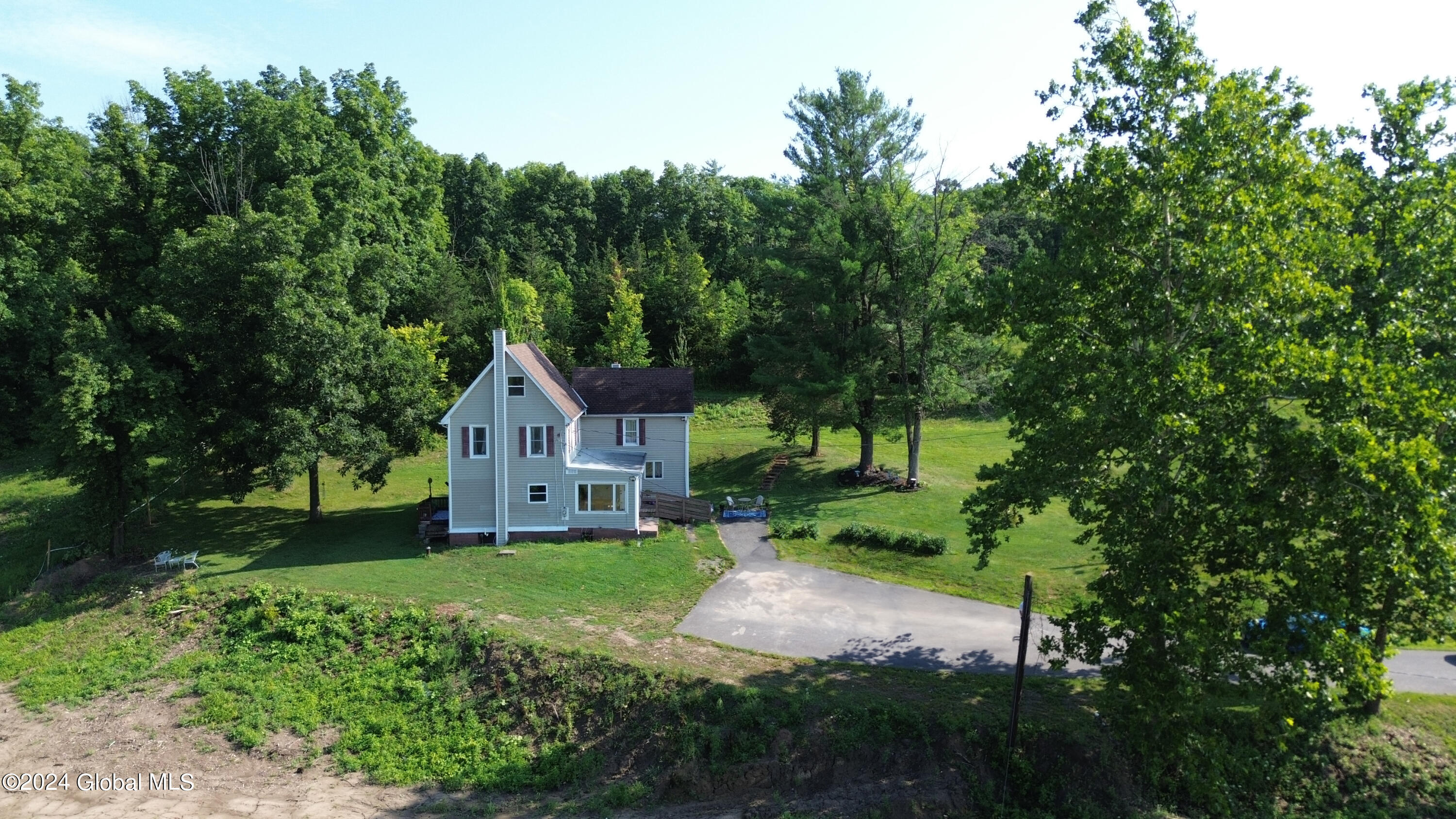102 Kruger Road, Selkirk, New York image 1